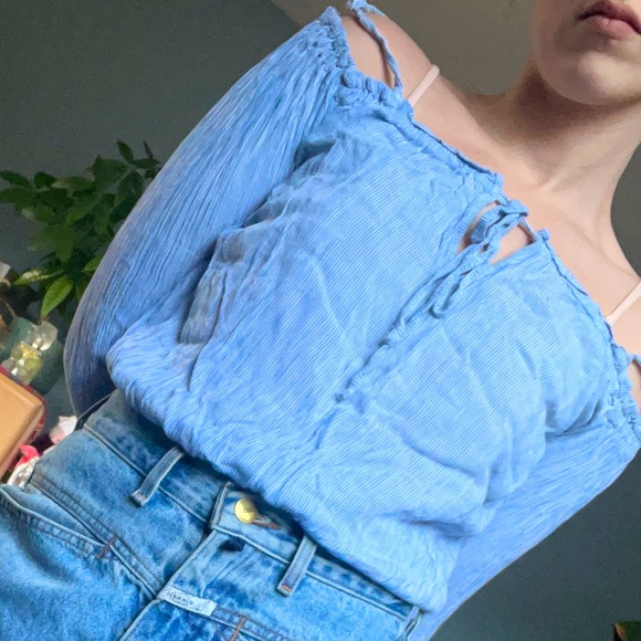 Kendall & Kylie: Striped Cold-Shoulder Top - Picture 2 of 8